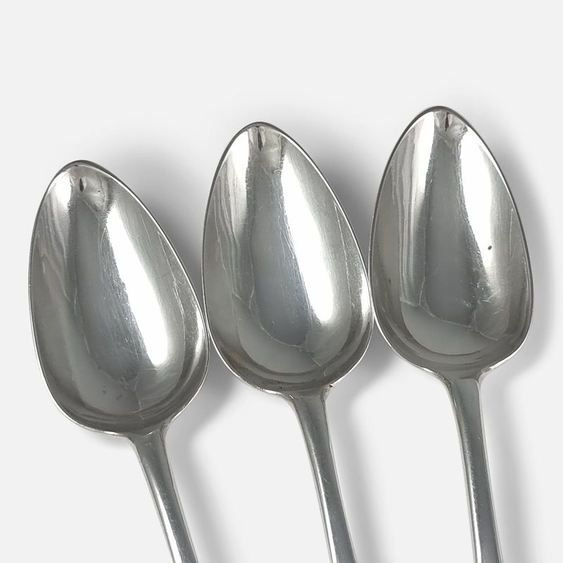 https://www.argentum-uk.com/cdn/shop/products/set-of-12-dutch-silver-hanoverian-pattern-tablespoons-1803-28771865165918_800x.jpg?v=1644355350