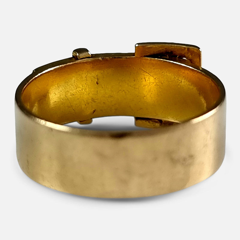Antique 18ct Gold Ring Size O on Designer Wardrobe